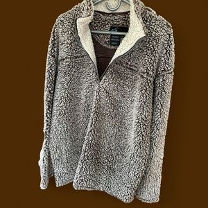 I5 Apparel Men’s fluffy warm pullover